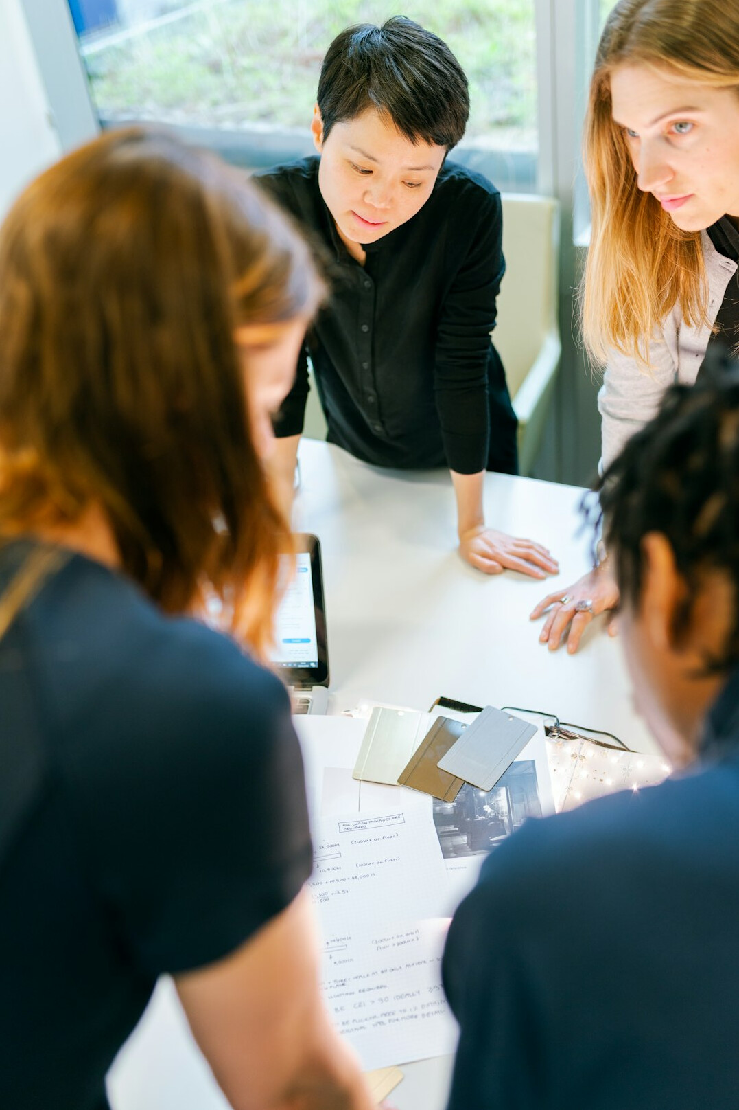 woman leading team meeting